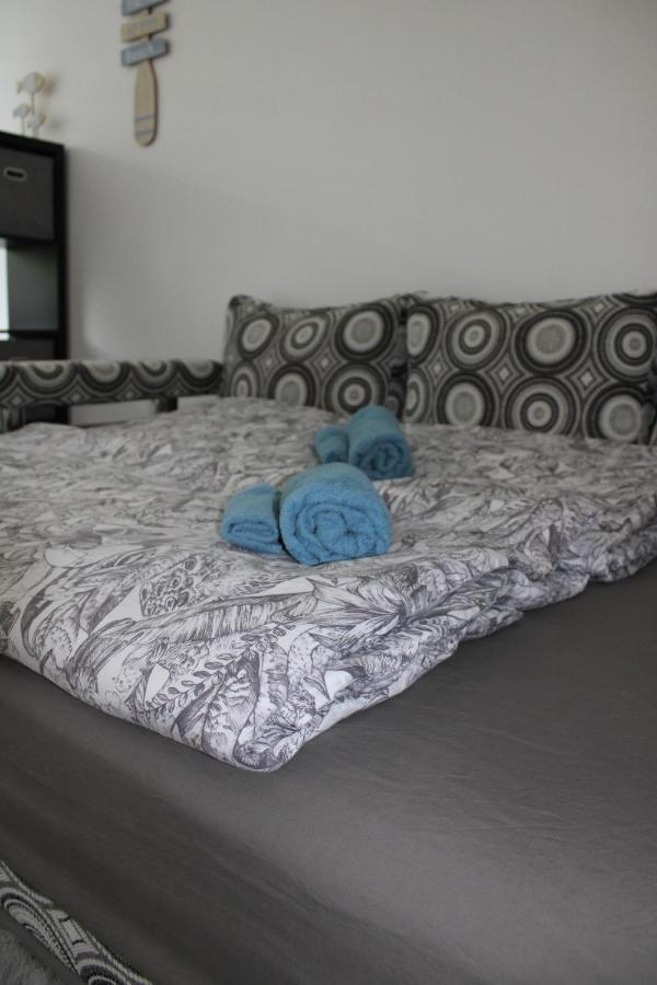 Izzy Apartament Apartamento Miskolc Exterior foto